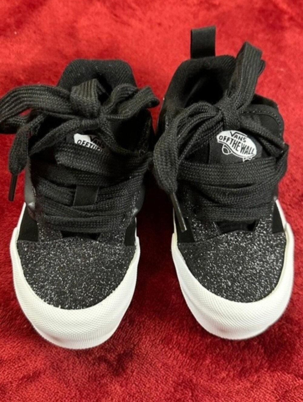 Vans Kids Black Glitter Low-Top Sneakers. Black & White. Sz: Junior 3.5